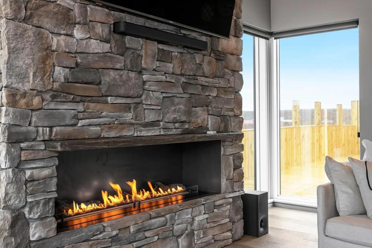 Luxury Log Home With A Hot Tub Selfoss Buitenkant foto
